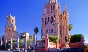 Tres recorridos por San Miguel de Allende que descubren la ciudad
