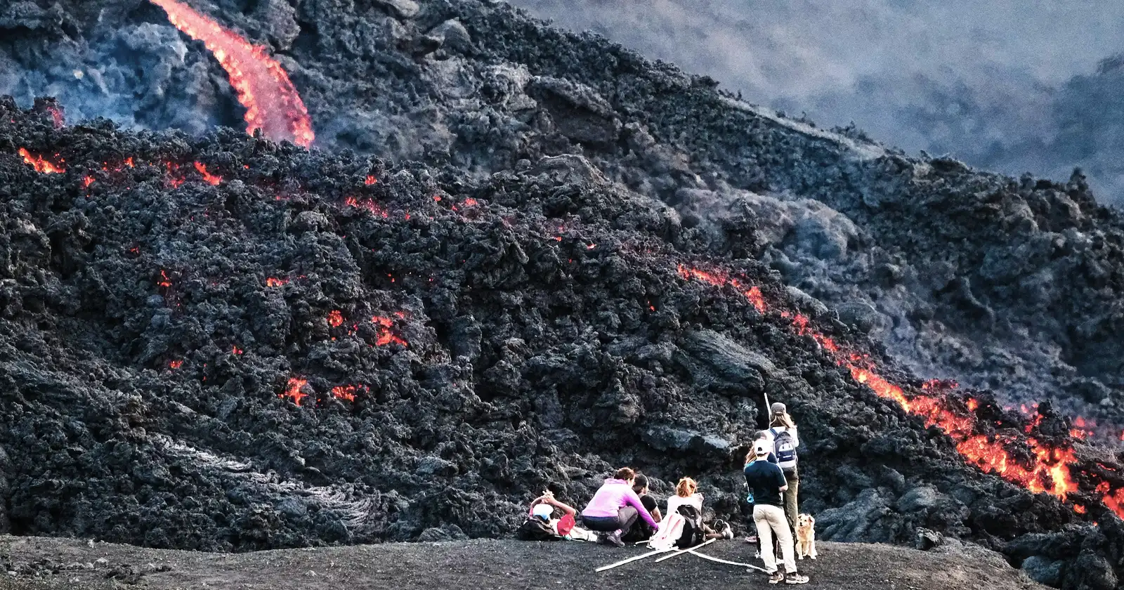 Volcanes en erupción que puedes visitar