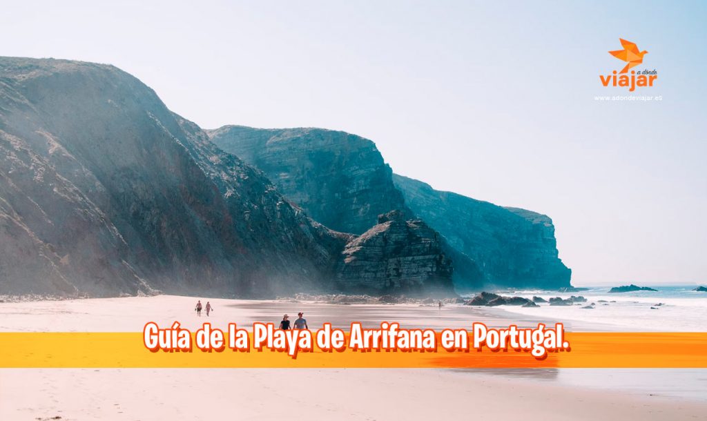 Guía de la Playa de Arrifana en Portugal