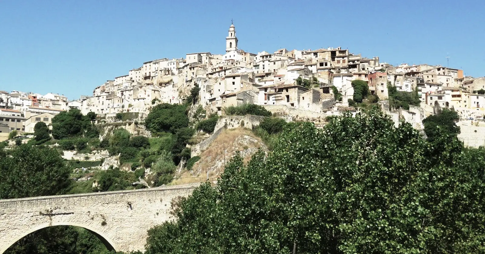 Bocairent Calles Medievales y Naturaleza Virgen